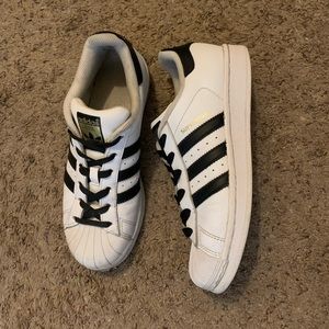 Women’s Adidas Superstar